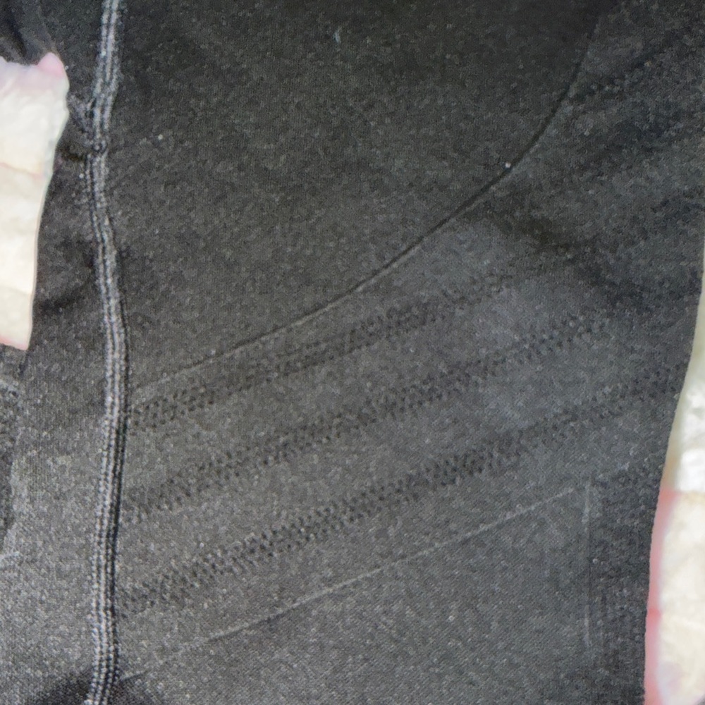 PINK Victoria's Secret Black Leggings - Picture 5 of 6